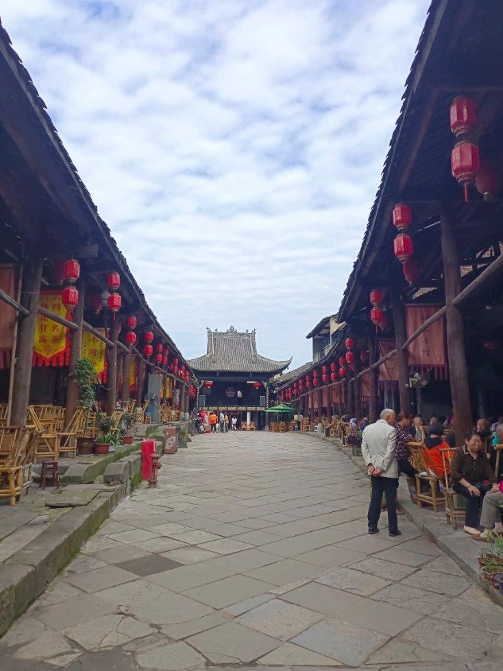 董宇辉新号准备校招
